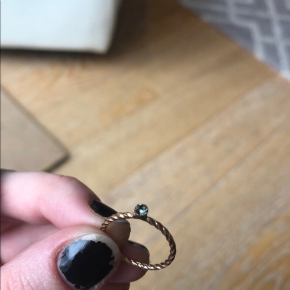 Emerald midi ring - Picture 2 of 2